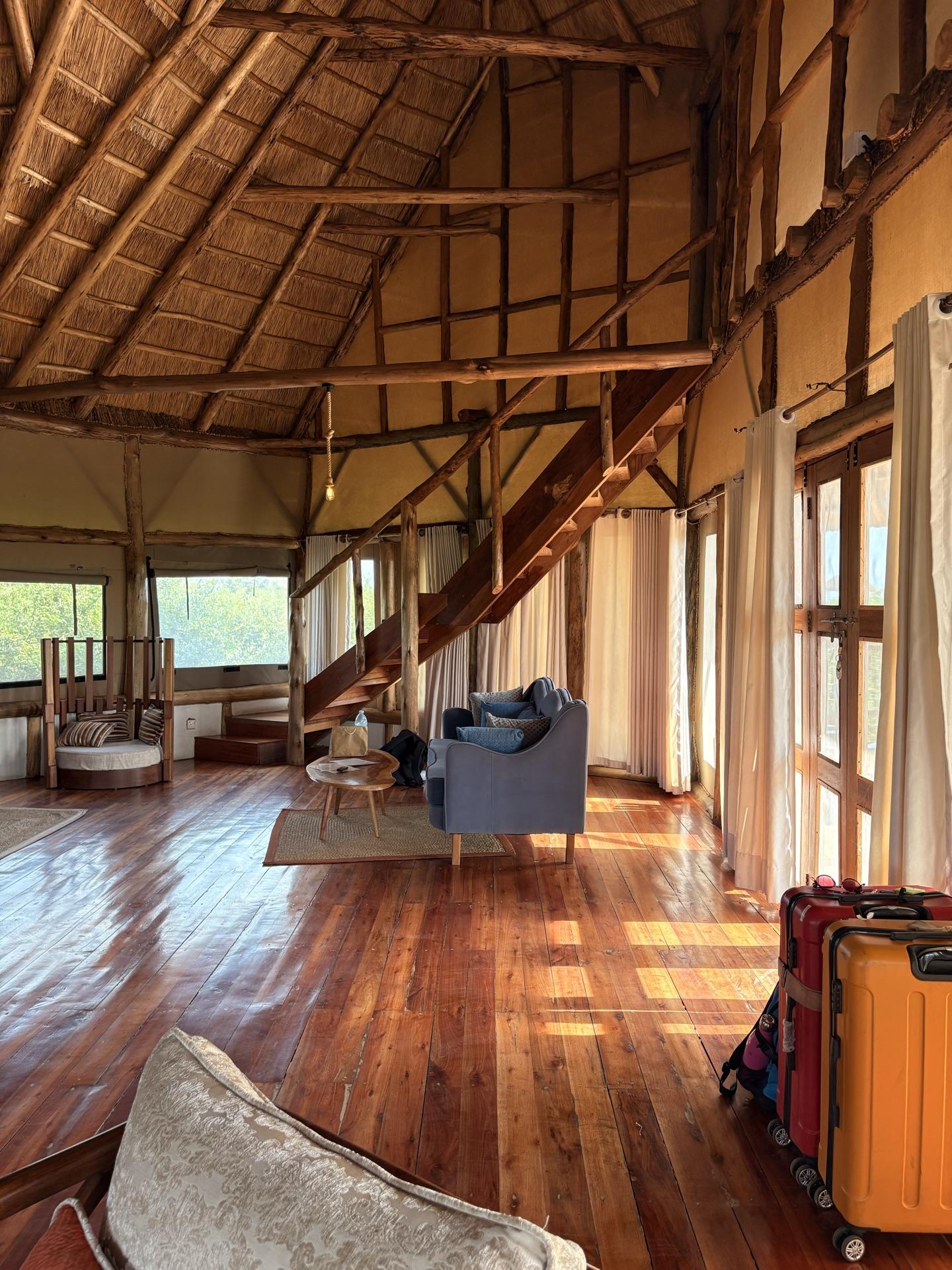 Aardvark Safari Lodge — Photo 7
