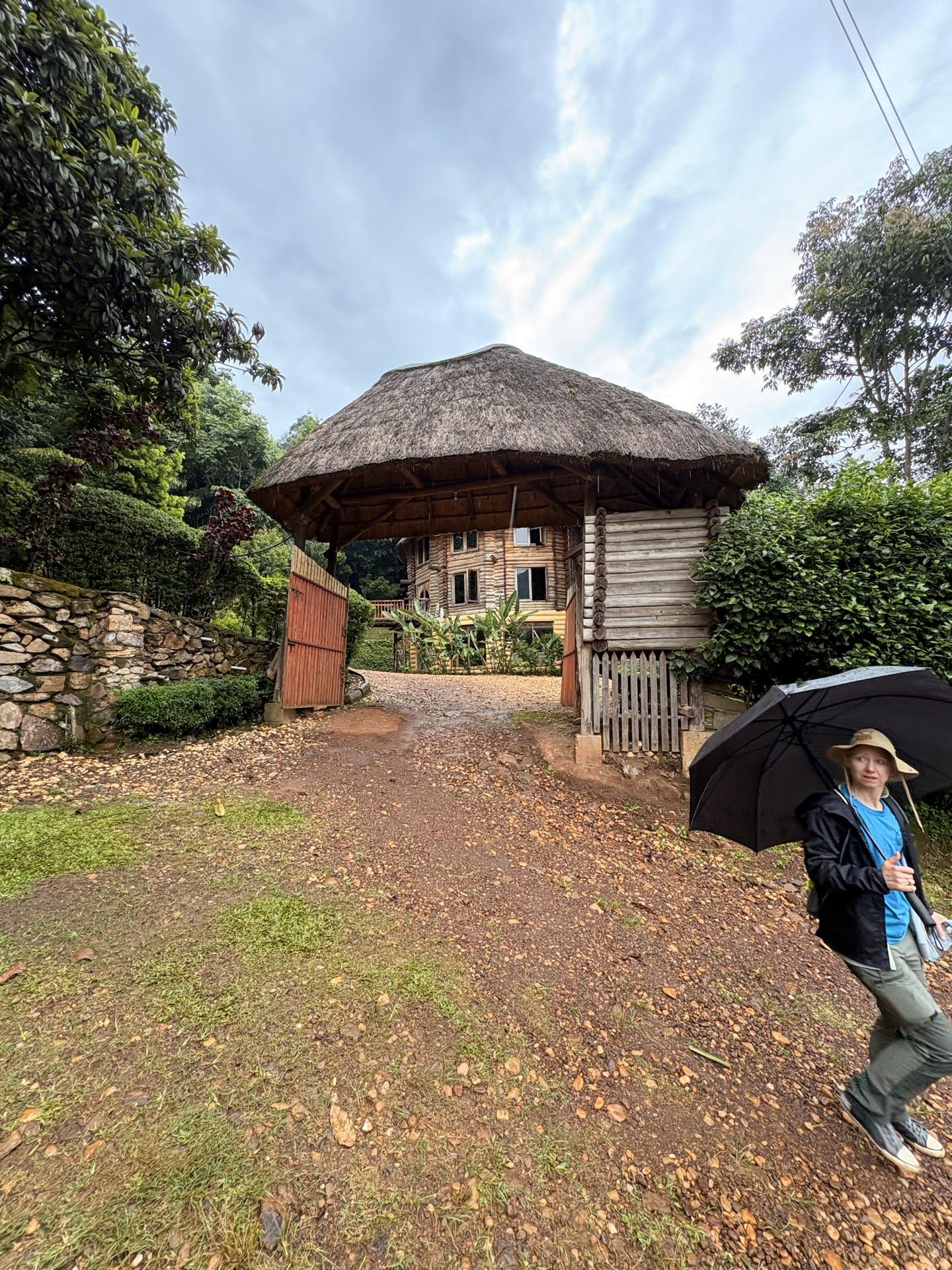 Trackers Safari Lodge